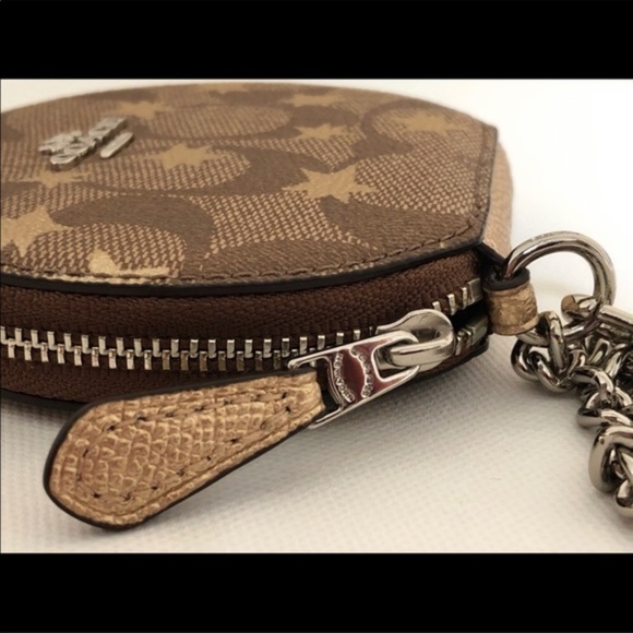 COACH NWT Round Coin Case Signature Canvas Brown - Picture 6 of 6